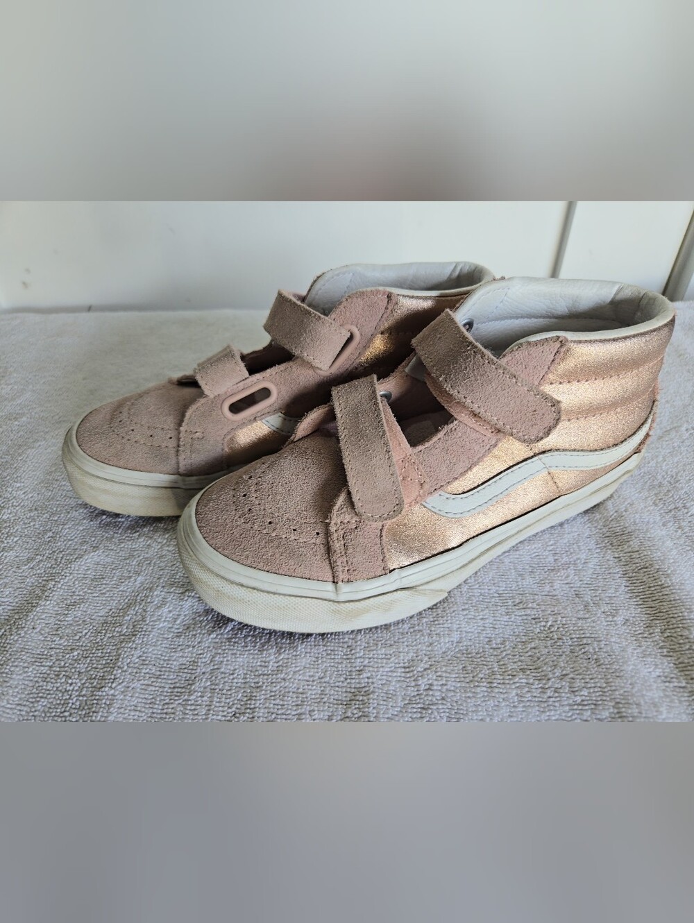 💕Vans Sk8-Mid Reissue V Rose Gold Sneakers, Kids size 3💕